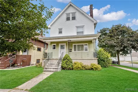 94 Parkwood Ave, Kenmore, NY 14217