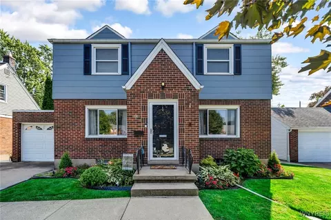 131 Paramount Pkwy, Buffalo, NY 14223
