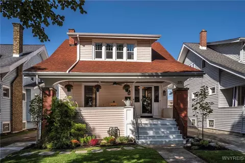 272 Voorhees Ave, Buffalo, NY 14216
