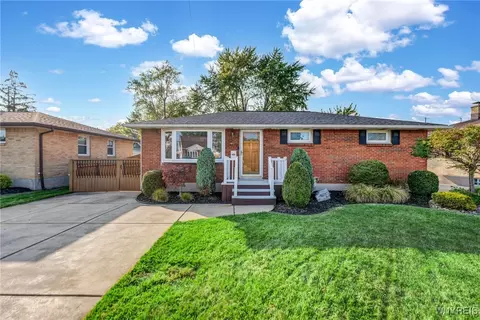 42 Homeworth Pkwy, Cheektowaga, NY 14225