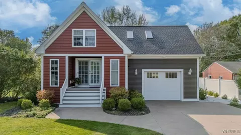 4722 Porter Center Rd, Lewiston, NY 14092