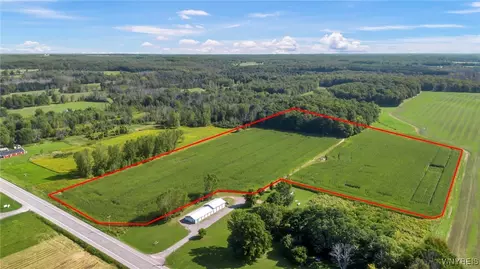 9121 Alleghany Rd, Pembroke, NY 14036