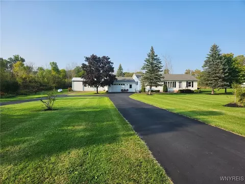 2631 Braley Rd, Porter, NY 14131