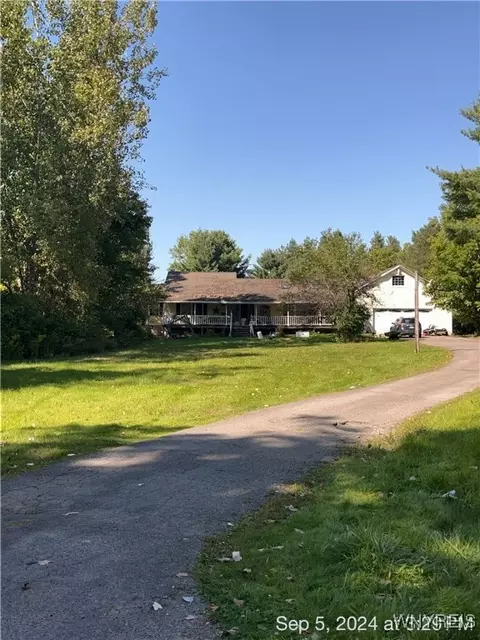 12822 Williston Rd, East Aurora, NY 14052