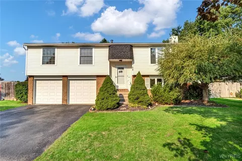 28 Thornwood Dr, Cheektowaga, NY 14227