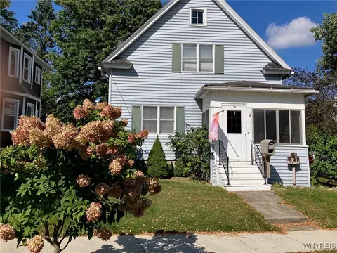 14 Tempest St, Perry, NY 14530