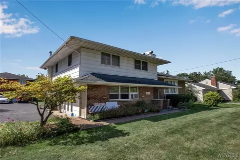 145 Maple Rd, Amherst, NY 14221