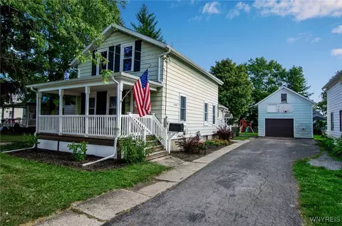21 S Pearl St, Attica, NY 14011