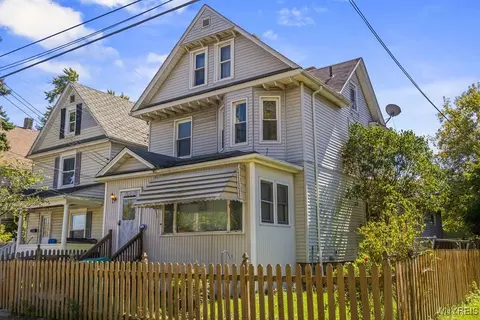 1715 Whitney Ave, Niagara Falls, NY 14301