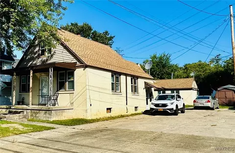 1330 Lovejoy St, Sloan, NY 14212