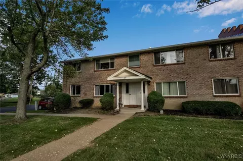 179 Old Lyme Dr #6, Amherst, NY 14221