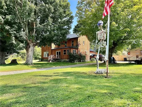 11270 Weaver Rd, Delevan, NY 14042 photo 37