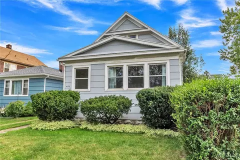 484 W Hazeltine Ave, Kenmore, NY 14217