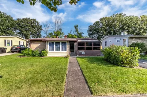 210 Dupont Ave, Tonawanda, NY 14150