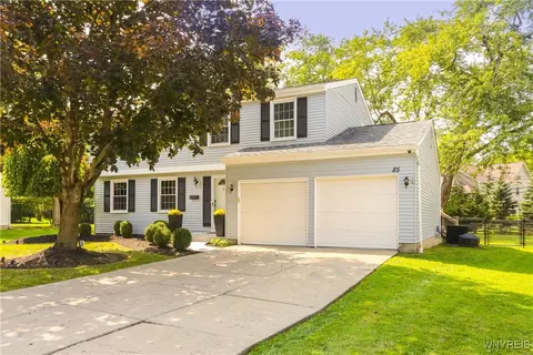 85 Heather Hill Dr, West Seneca, NY 14224