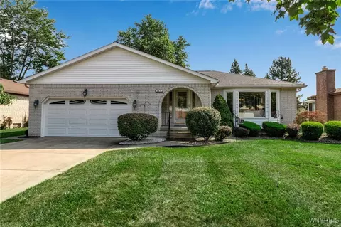 247 Parkhaven Dr, Amherst, NY 14228