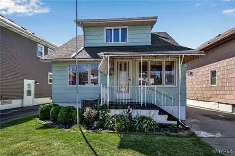 31 Jackson Ave, Lackawanna, NY 14218
