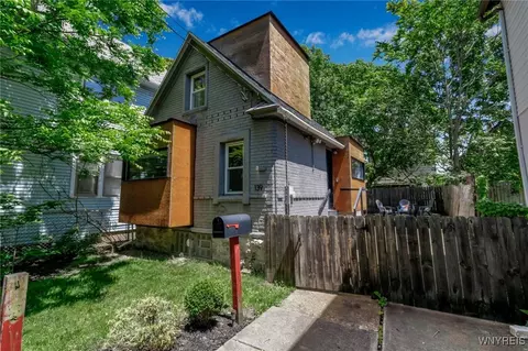 139 Howell St, Buffalo, NY 14207
