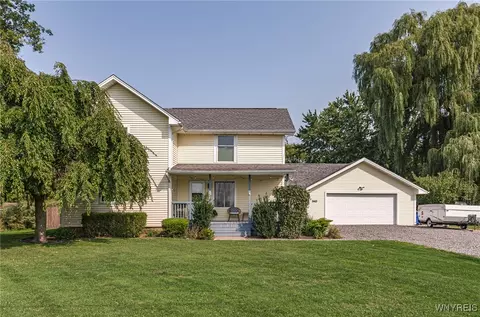 9465 Seaman Rd, Hartland, NY 14105