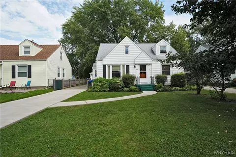 291 Blackstone Blvd, Tonawanda, NY 14150