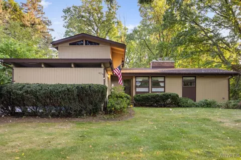 974 Ridge Rd, Lewiston, NY 14092