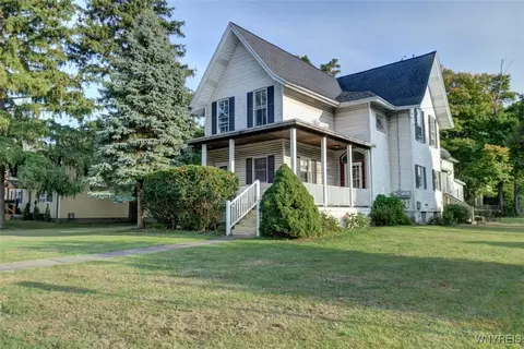 13325 Broadway St, Alden, NY 14004