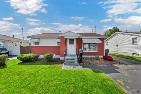 59 King Ave, Depew, NY 14043