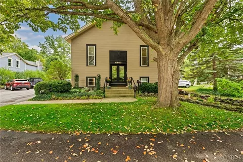 10803 Main St, Clarence, NY 14031