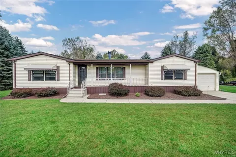 30 Doucette St, West Seneca, NY 14224