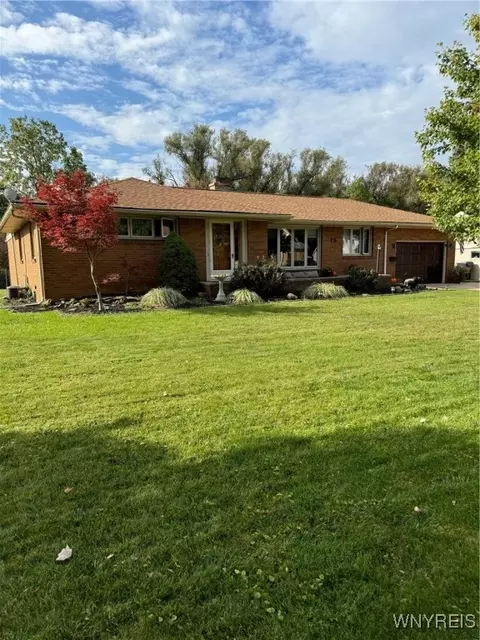 75 Grant Blvd, Lackawanna, NY 14218