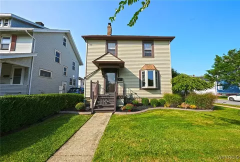 102 Warren Ave, Kenmore, NY 14217