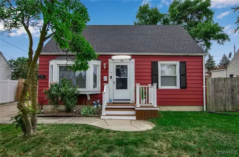 39 Westchester Dr, Cheektowaga, NY 14225