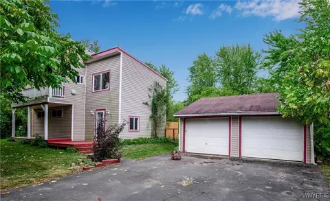 789 Lake St, Evans, NY 14006