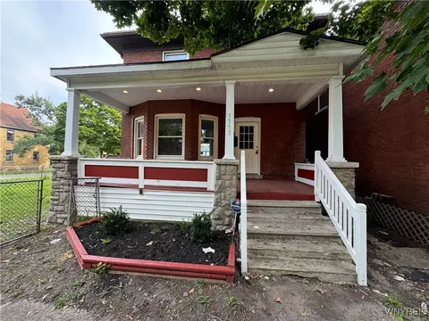 1775 Falls St, Niagara Falls, NY 14303