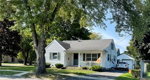 101 Union St, Batavia, NY 14020