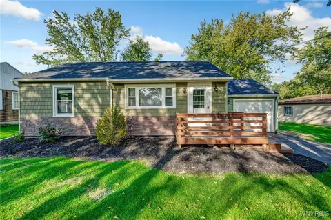 3158 Bieler Rd, Orchard Park, NY 14127