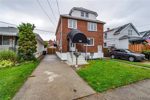 188 Franklin St, Lackawanna, NY 14218