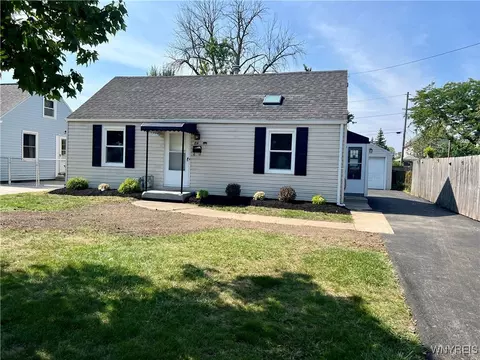 84 Simon St, Buffalo, NY 14207