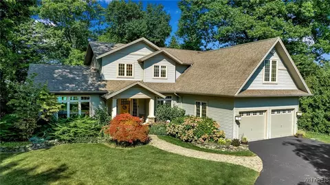 1647 Lake Rd, Porter, NY 14174