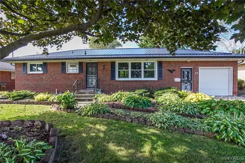 39 Vern Ln, Cheektowaga, NY 14227