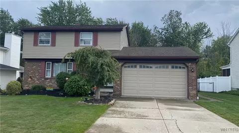 3765 Dogwood Ln, Hamburg, NY 14075