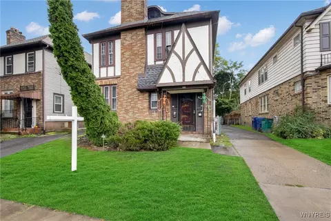 107 E Morris Ave, Buffalo, NY 14214