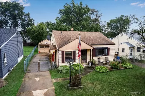 231 Commodore, Cheektowaga, NY 14225