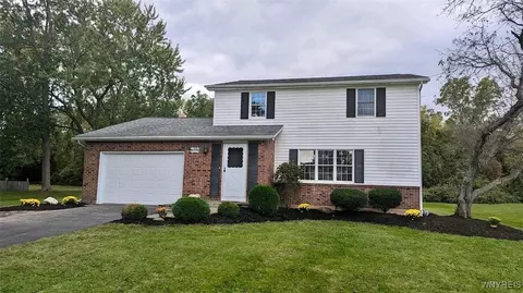 698 Scovell Dr, Lewiston, NY 14092