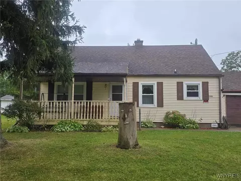 5946 Garlow Rd, Niagara Falls, NY 14304