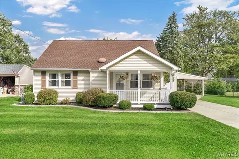 3992 Grant Ave, Hamburg, NY 14075