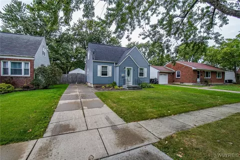 46 Dalton Dr, Buffalo, NY 14223