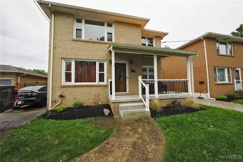 49 North Dr, Lackawanna, NY 14218