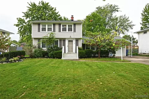 52 Dalewood Dr, Amherst, NY 14228