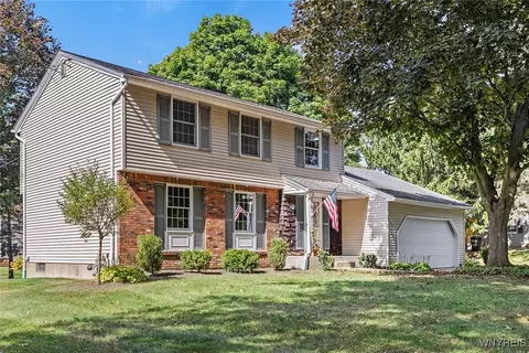 30 Green Lake Dr, Orchard Park, NY 14127
